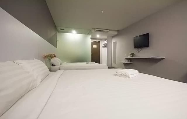 Super Deluxe (Without Window) Room