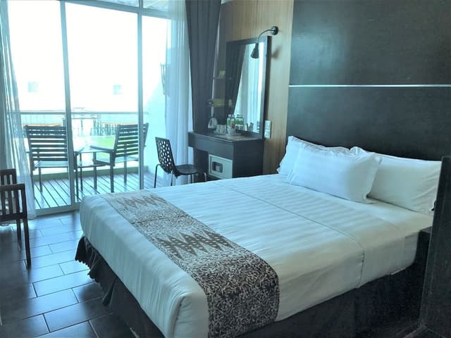 Queen Room, Sea View