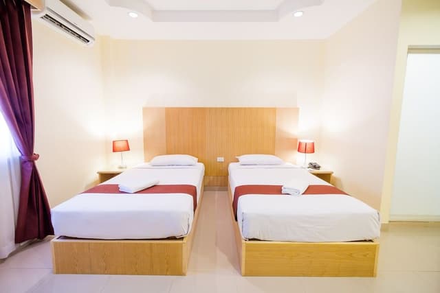 Deluxe Twin Room