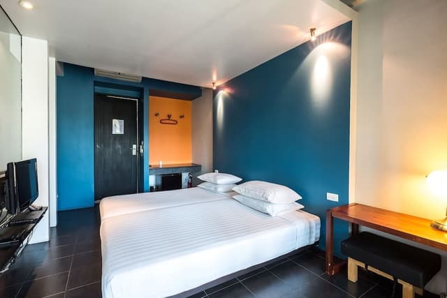 Standard Room, 2 Twin Beds, Canal View
