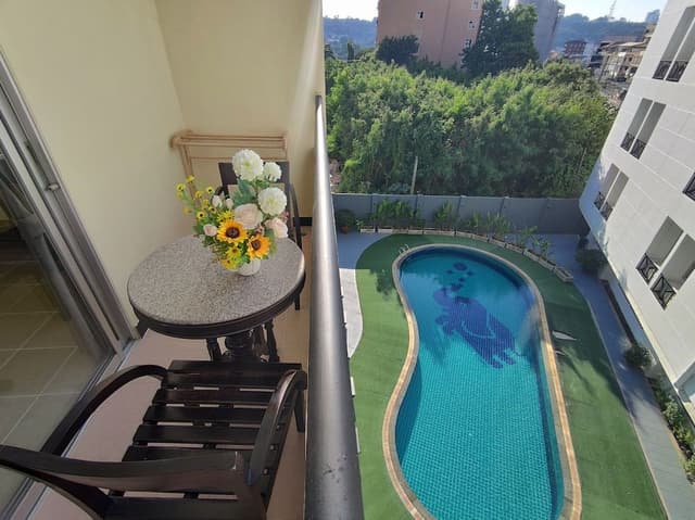 Superior Room, 1 King Bed, Balcony, Pool View