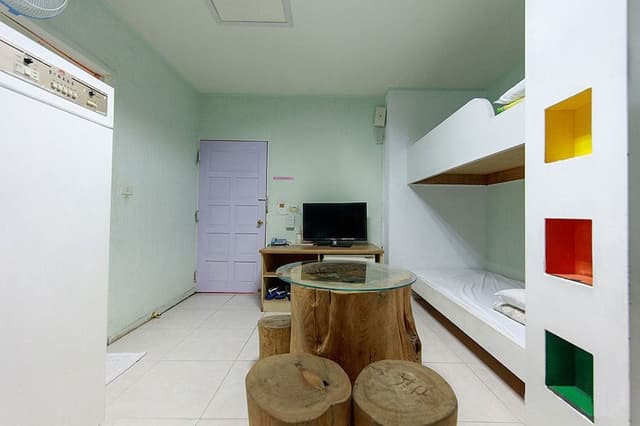 Shared Dormitory (6 people)