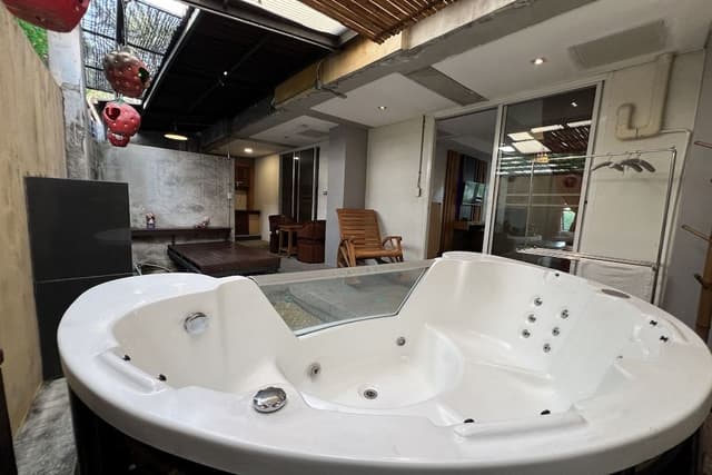 Junior Suite, Bathtub