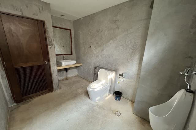 Executive Suite, Private Pool