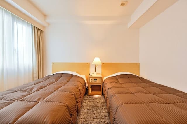 Standard Twin Room, Smoking