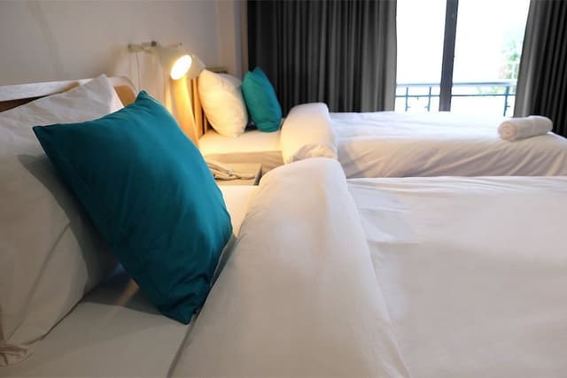 Standard Twin Room
