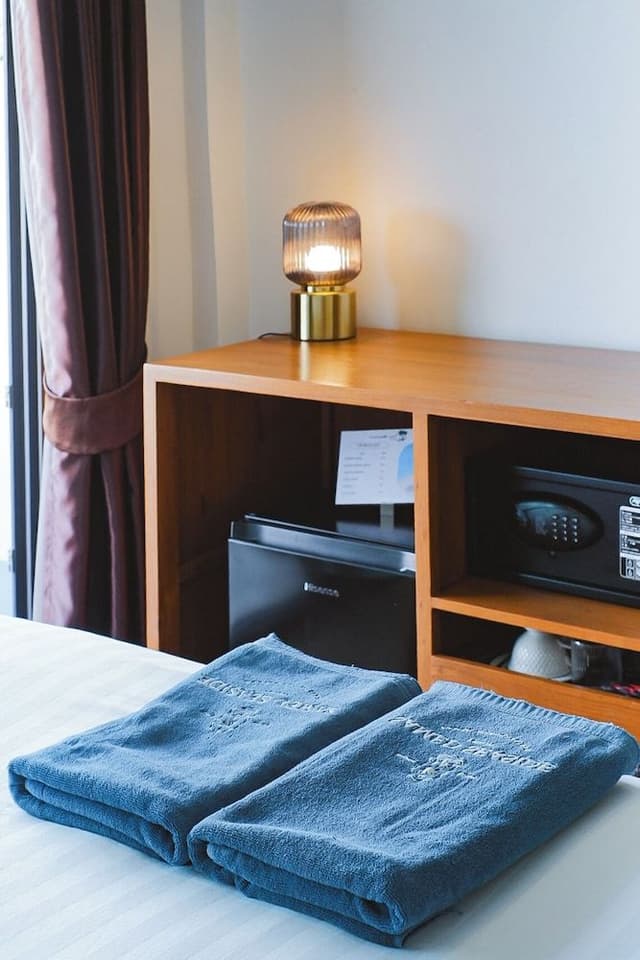 Double Room with Partial Sea View