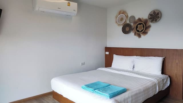 Double Room with Partial Sea View