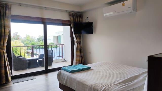 Double Room with Partial Sea View
