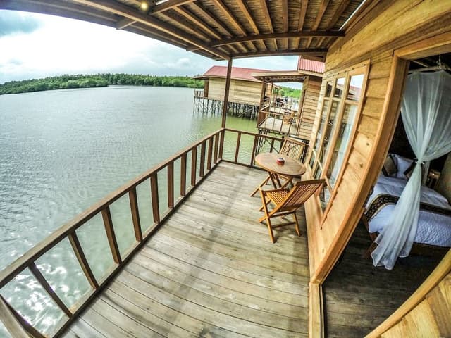 Wooden Sea View Room