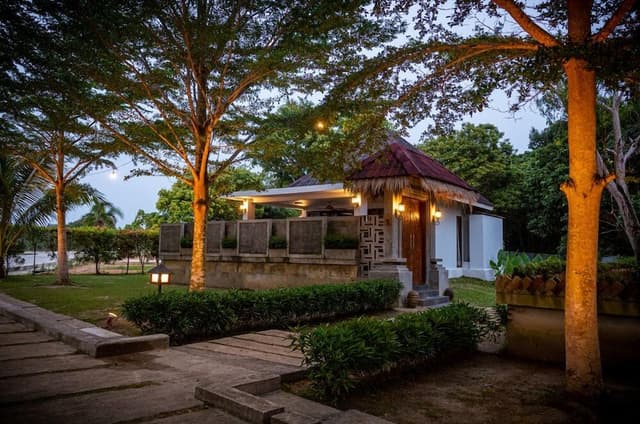 Anggrek Garden Villa