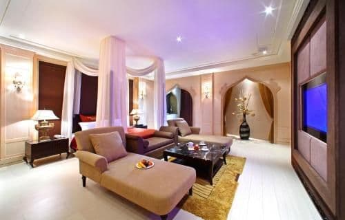 Deluxe Double Room with Bathtub