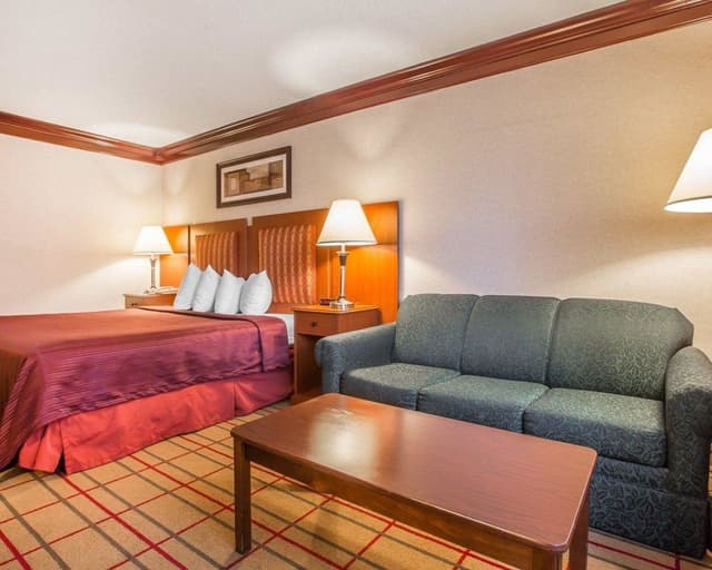 Standard Room, 1 King Bed, Non Smoking