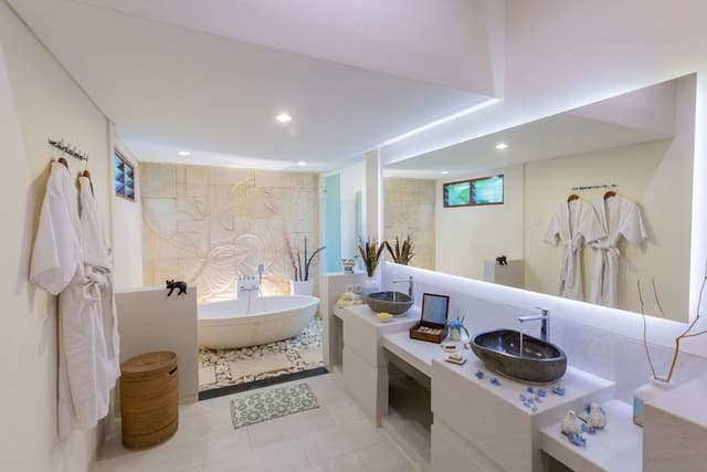 Delight Six Bedroom Villa