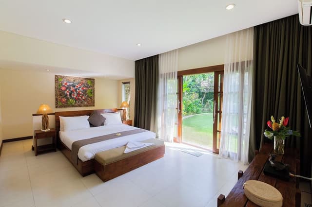 Delight Six Bedroom Villa