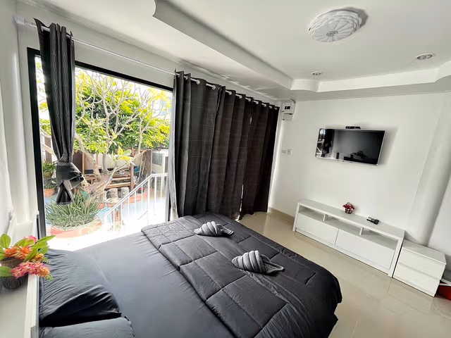 studio deluxe