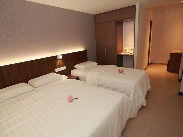Triple Room