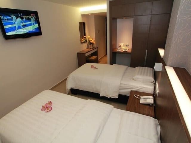Deluxe Twin Room