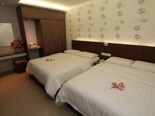 Deluxe Quadruple Room