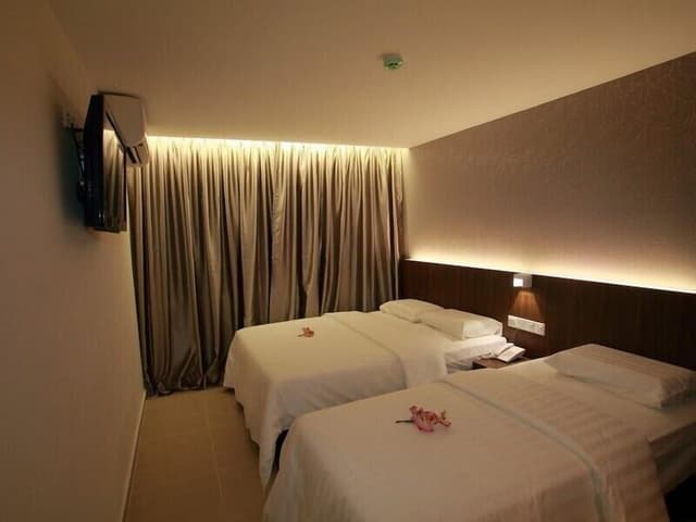 Triple Room