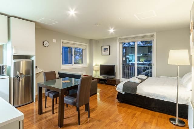 Studio Apartment (Main Floor)