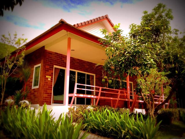 Deluxe Cottage