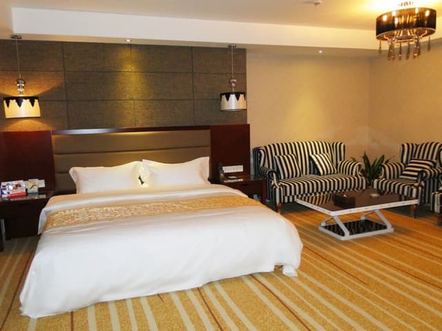 Deluxe Business Room (Main Building)