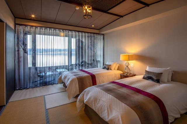 [Hikarigami] Japanese Bedroom (10 tatami) Non Smoking