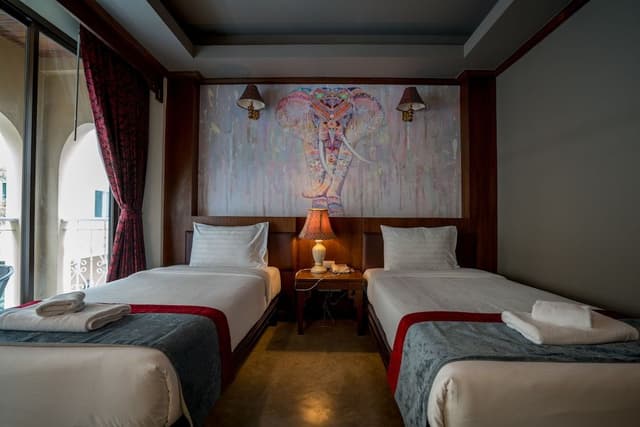 Standard Twin Room