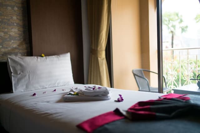 Standard Twin Room