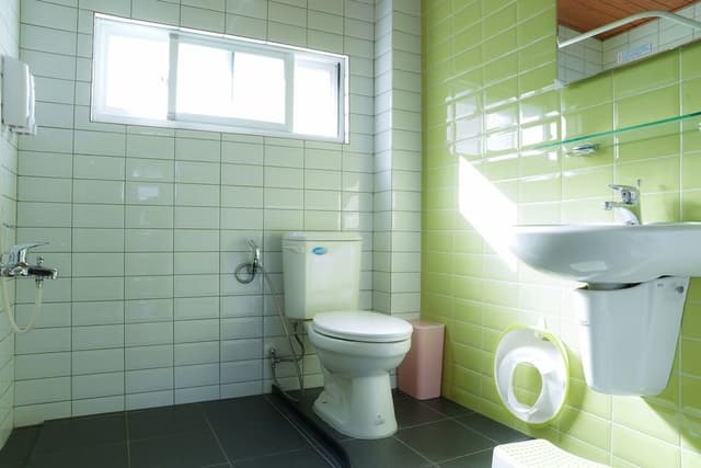 Triple Room (4F)