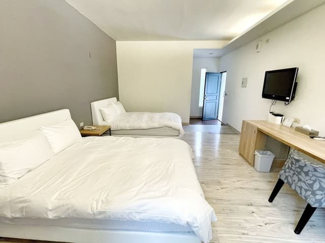 Classic Quadruple Room