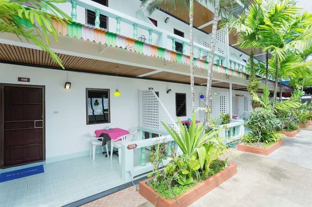 Deluxe Double Room with Pool View