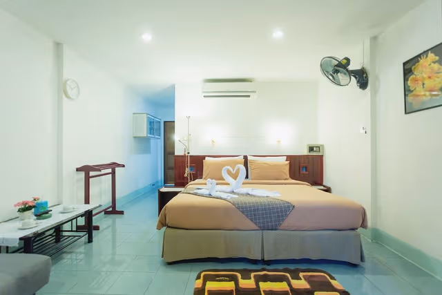 Deluxe Double Room with Pool View