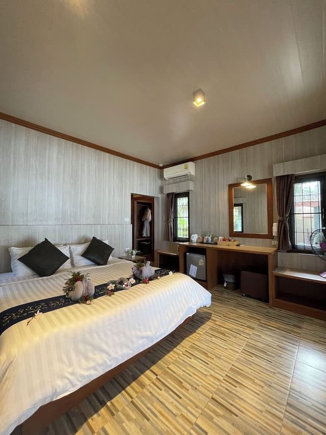 Air Con Beach Front Bungalow 2 Persons