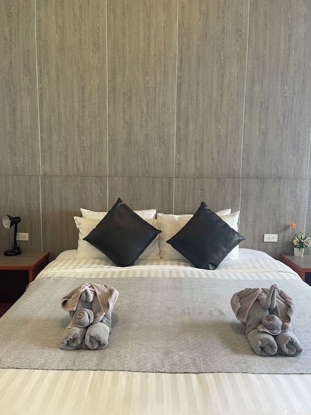 Room Air-Con Beach Front (2 persons)