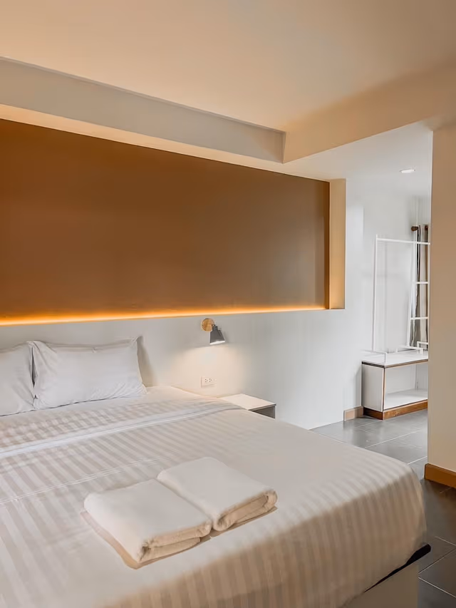 Standard Double Bed