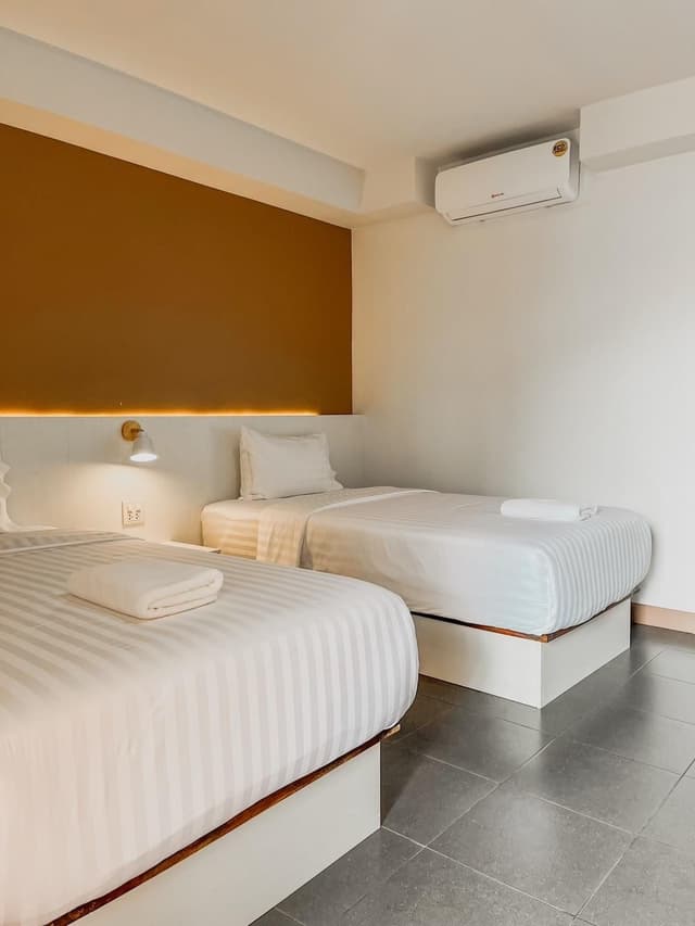 Standard Twin Bed