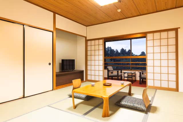 Top floor Japanese Style Room with 12 Tatami Non Smoking (No Bath)