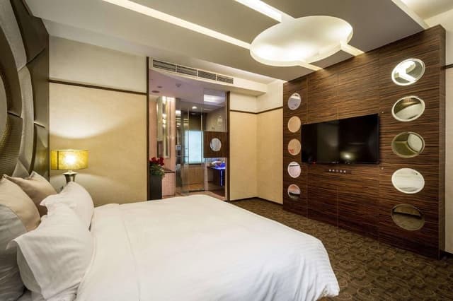 Design Room, 1 Queen Bed
