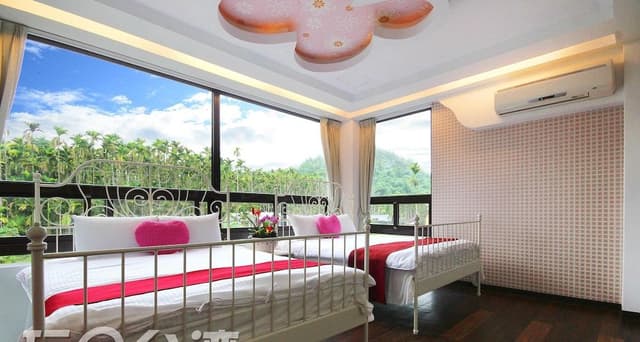 Classic Quadruple Room