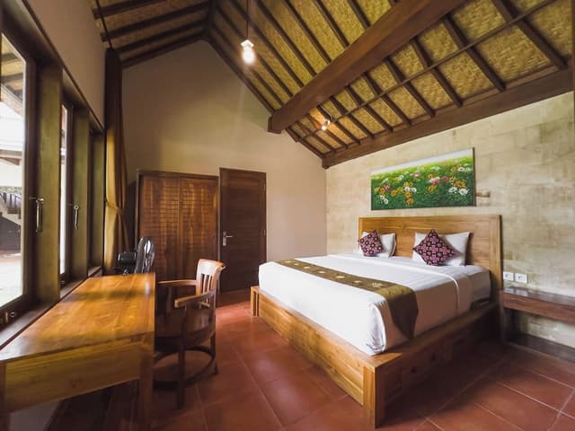 5 Bedrooms Private Pool Villa