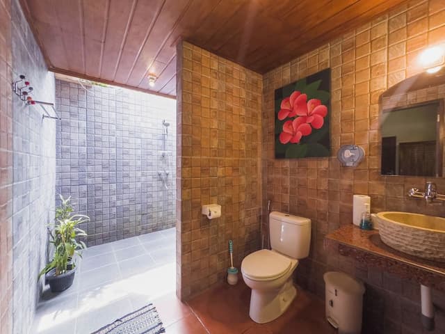5 Bedrooms Private Pool Villa