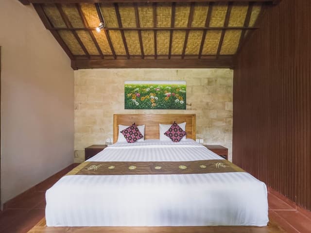 5 Bedrooms Private Pool Villa