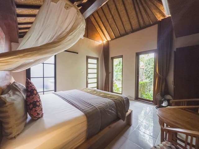 5 Bedrooms Private Pool Villa