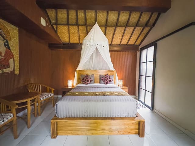 5 Bedrooms Private Pool Villa
