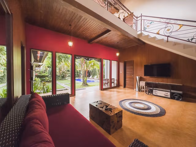 5 Bedrooms Private Pool Villa