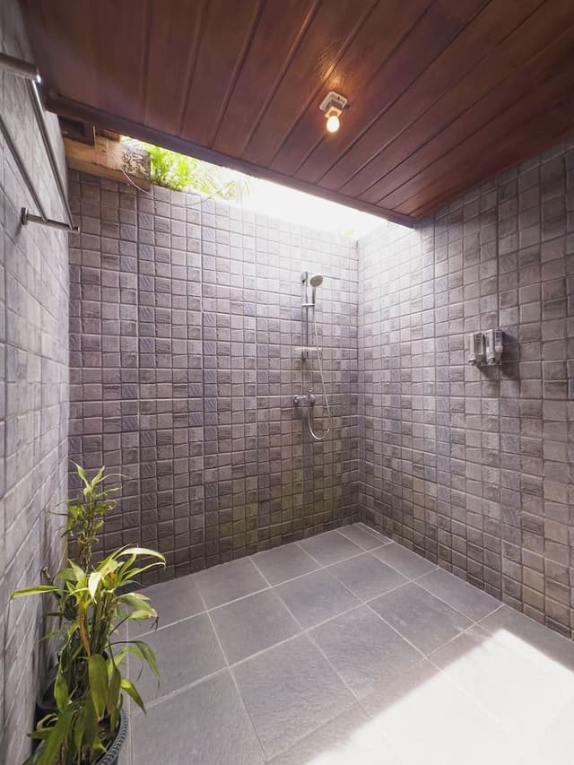 5 Bedrooms Private Pool Villa