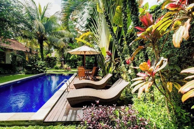 5 Bedrooms Private Pool Villa