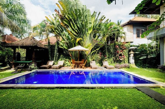 5 Bedrooms Private Pool Villa